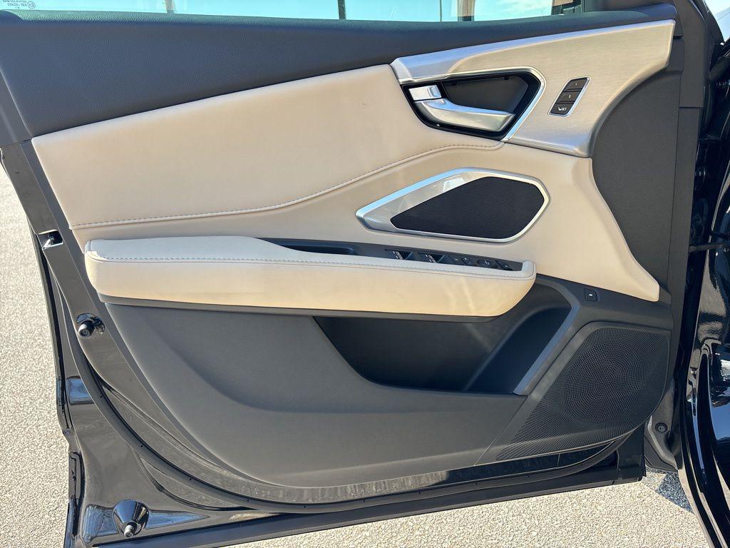 used 2024 Acura RDX car, priced at $33,700