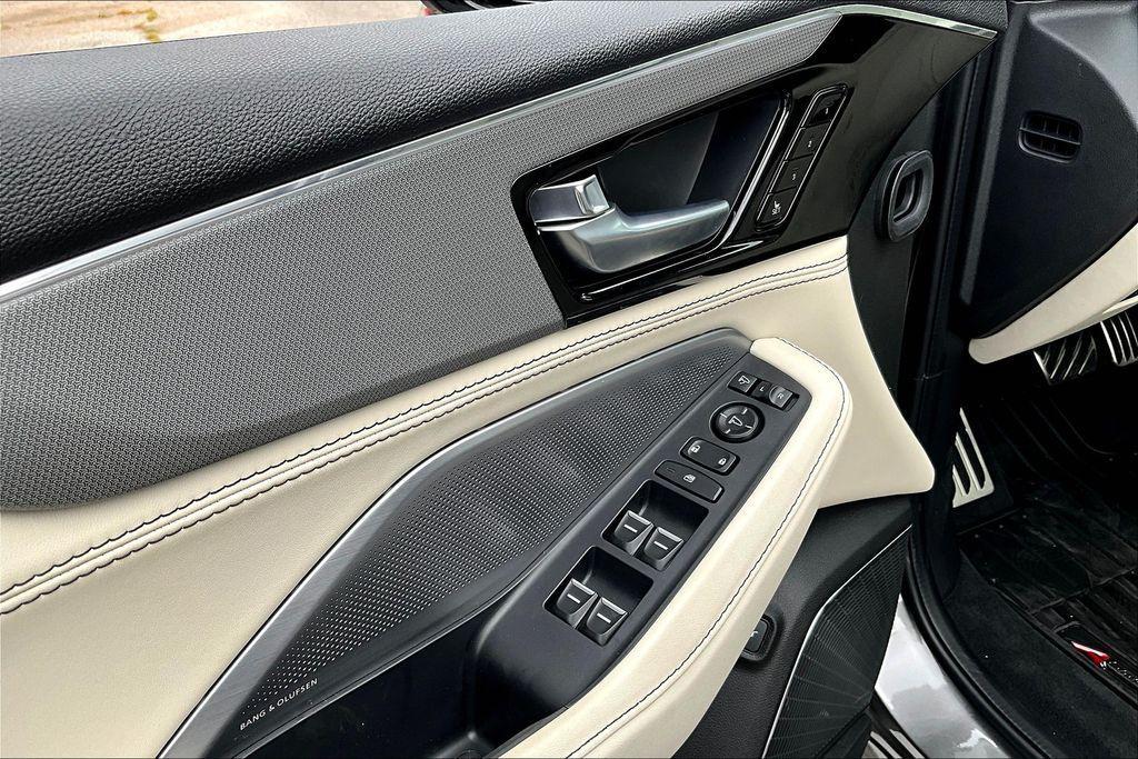 new 2026 Acura MDX car, priced at $72,300