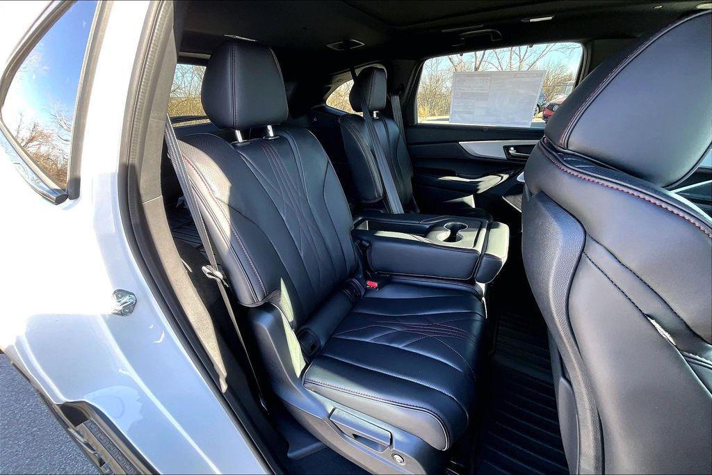 new 2026 Acura MDX car, priced at $72,300