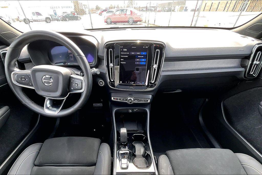 used 2025 Volvo XC40 car, priced at $31,600