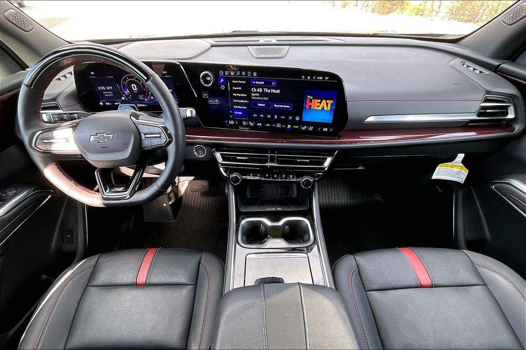 used 2024 Chevrolet Traverse car, priced at $45,900