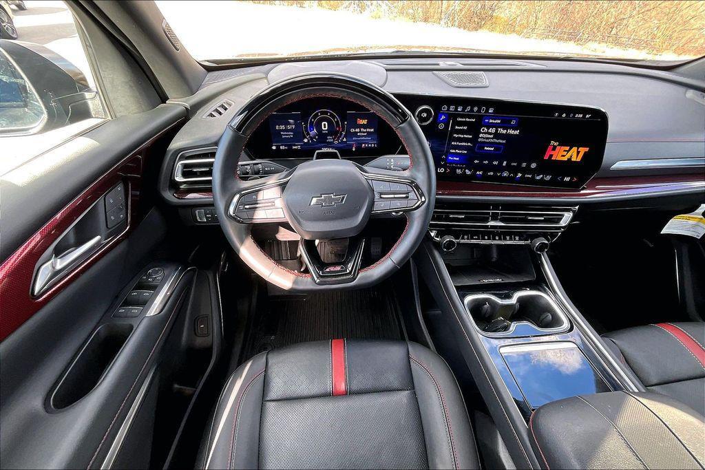 used 2024 Chevrolet Traverse car, priced at $45,900