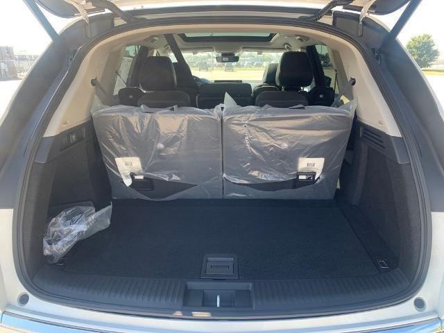 used 2022 Acura MDX car, priced at $31,500