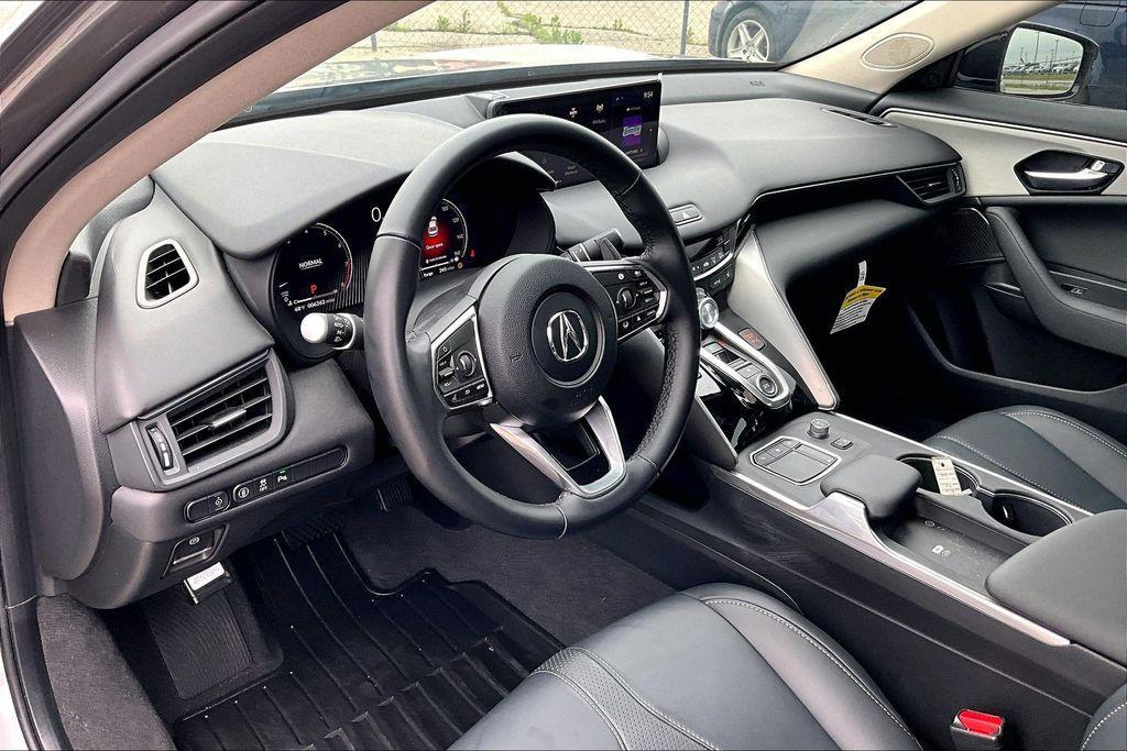 used 2025 Acura TLX car, priced at $40,075
