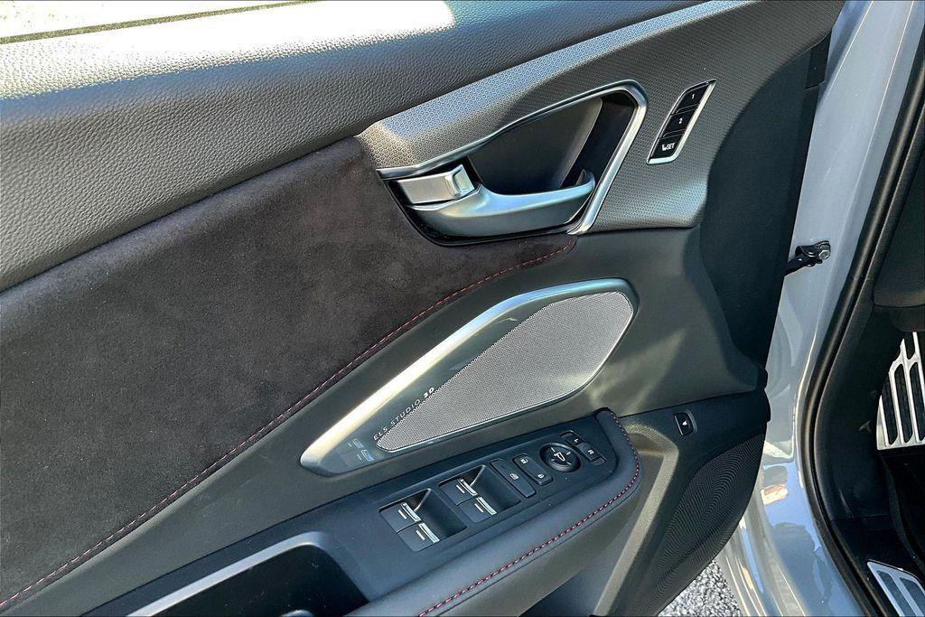 new 2026 Acura RDX car, priced at $53,649
