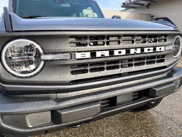 new 2025 Ford Bronco car, priced at $45,528