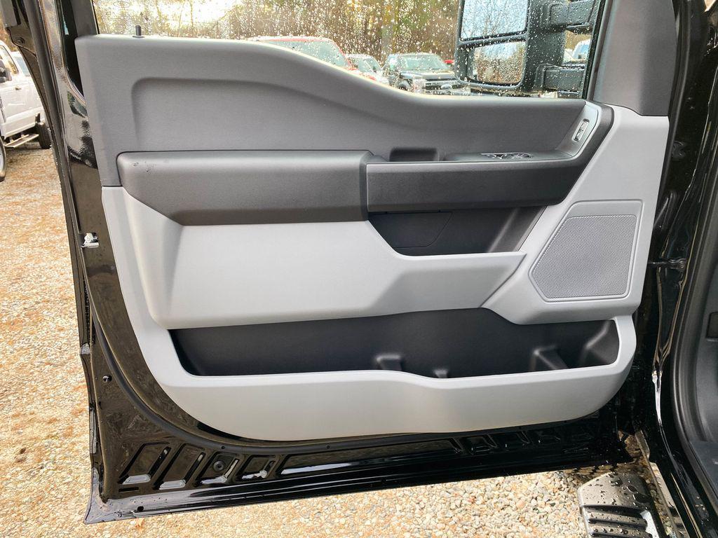 new 2026 Ford F-350 car, priced at $52,193