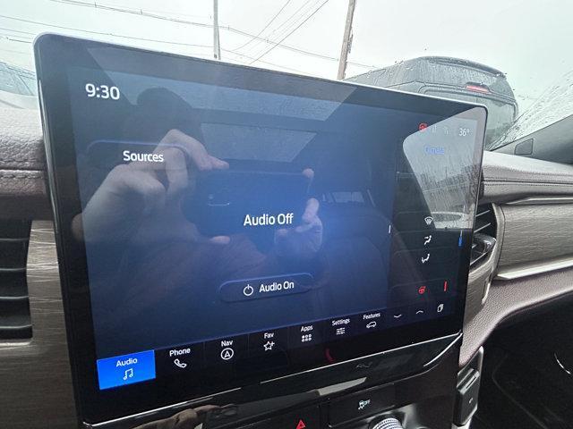 used 2024 Ford Expedition car, priced at $49,999