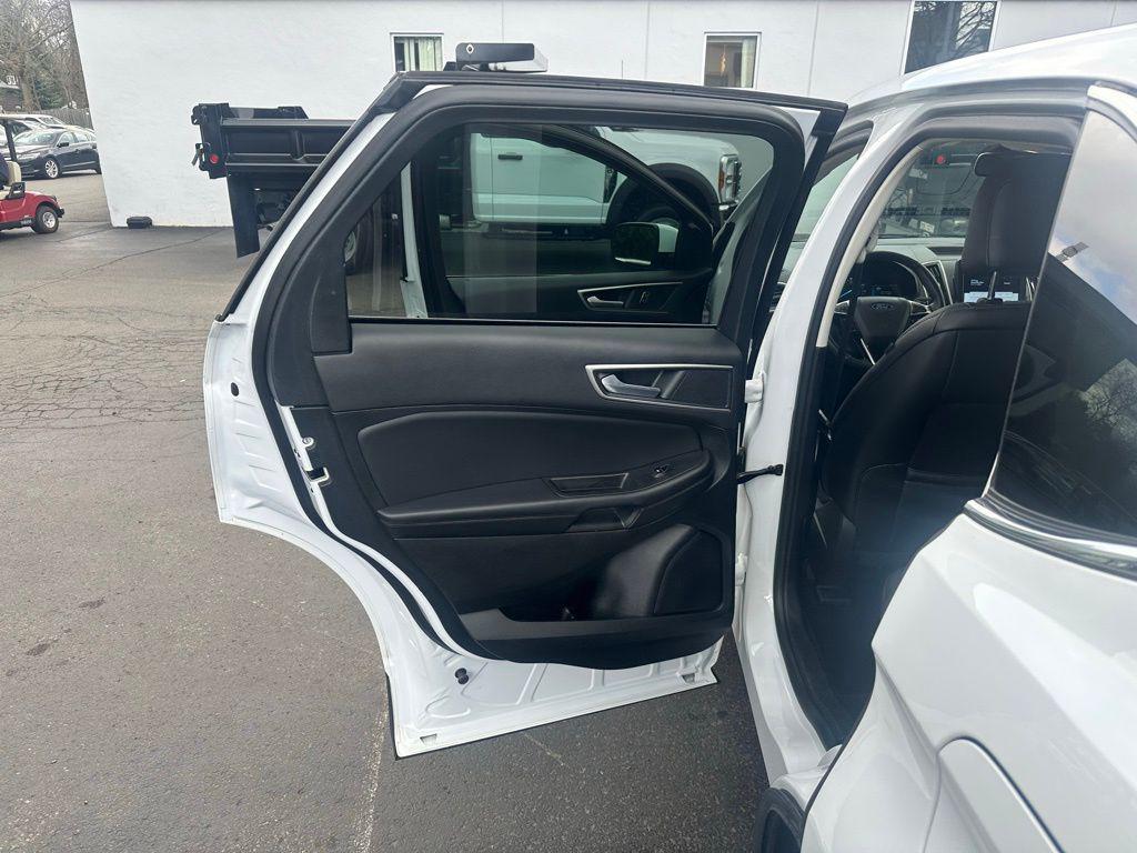 used 2024 Ford Edge car, priced at $27,099