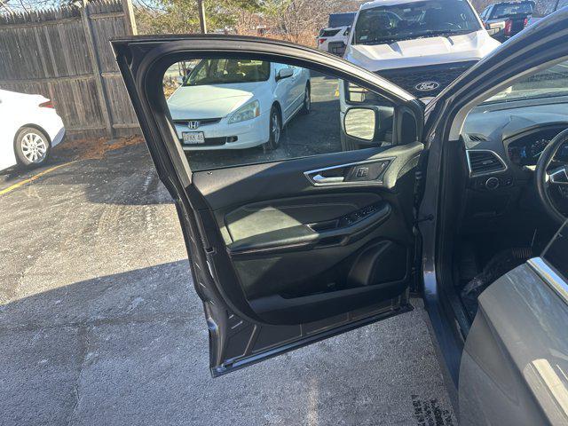 used 2024 Ford Edge car, priced at $27,999