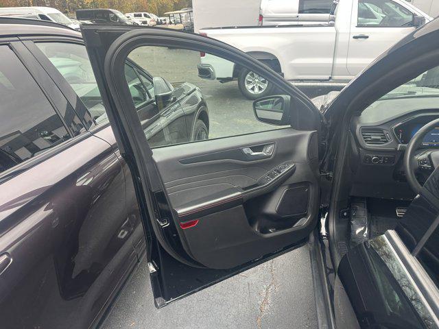 used 2023 Ford Escape car, priced at $21,750