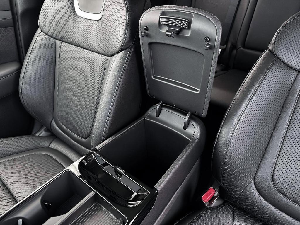 new 2026 Hyundai TUCSON Hybrid car, priced at $41,694