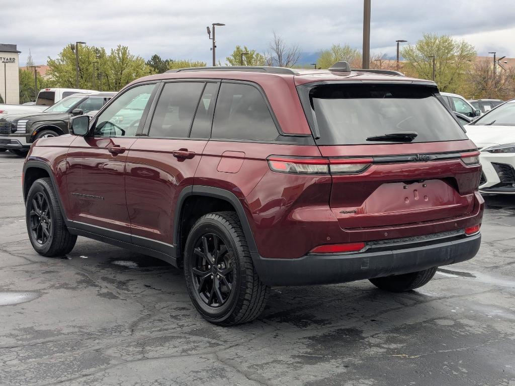 used 2025 Jeep Grand Cherokee car, priced at $33,399