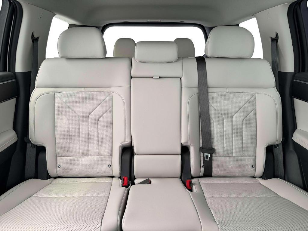 new 2026 Hyundai SANTA FE HEV car, priced at $37,822