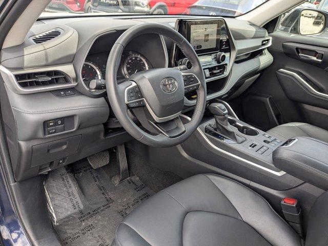 used 2025 Toyota Highlander car, priced at $42,950