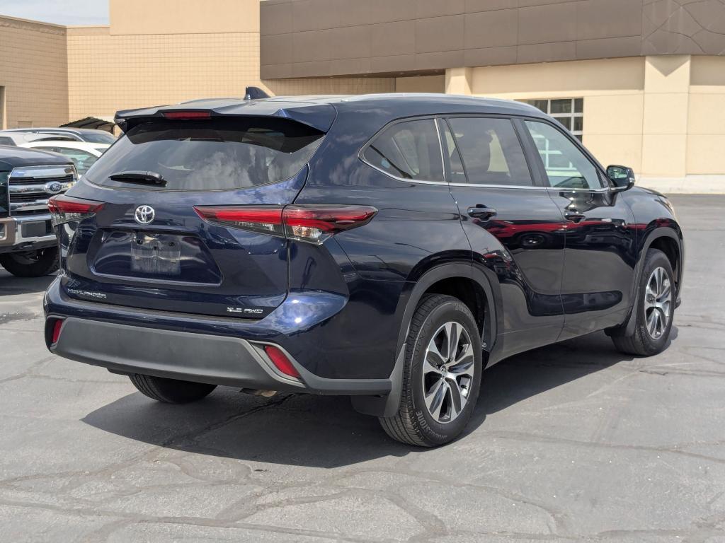 used 2025 Toyota Highlander car, priced at $42,399