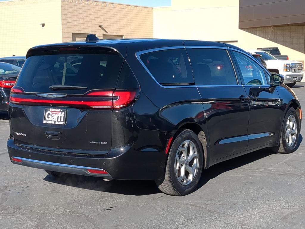 used 2024 Chrysler Pacifica car, priced at $29,350