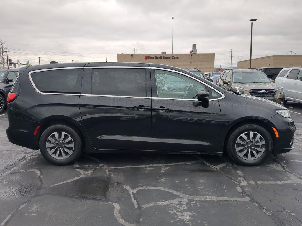 used 2023 Chrysler Pacifica Hybrid car, priced at $23,450