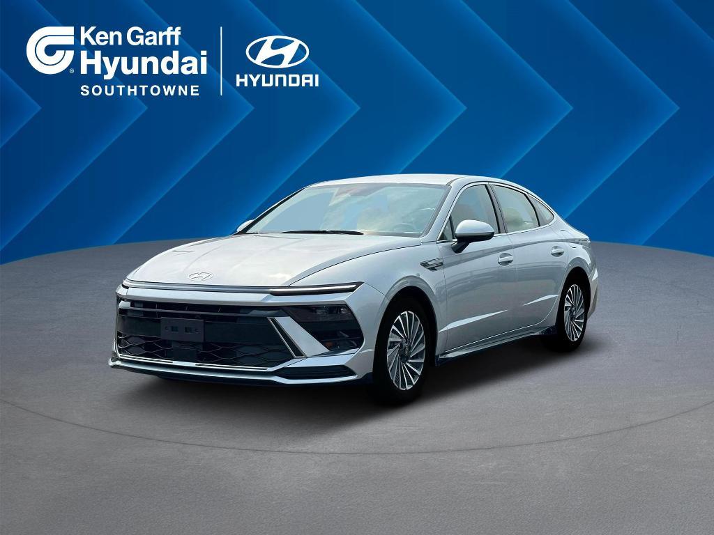 new 2025 Hyundai Sonata Hybrid car, priced at $34,855