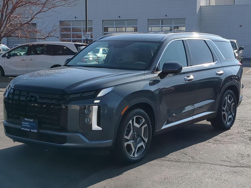 used 2025 Hyundai Palisade car, priced at $44,250