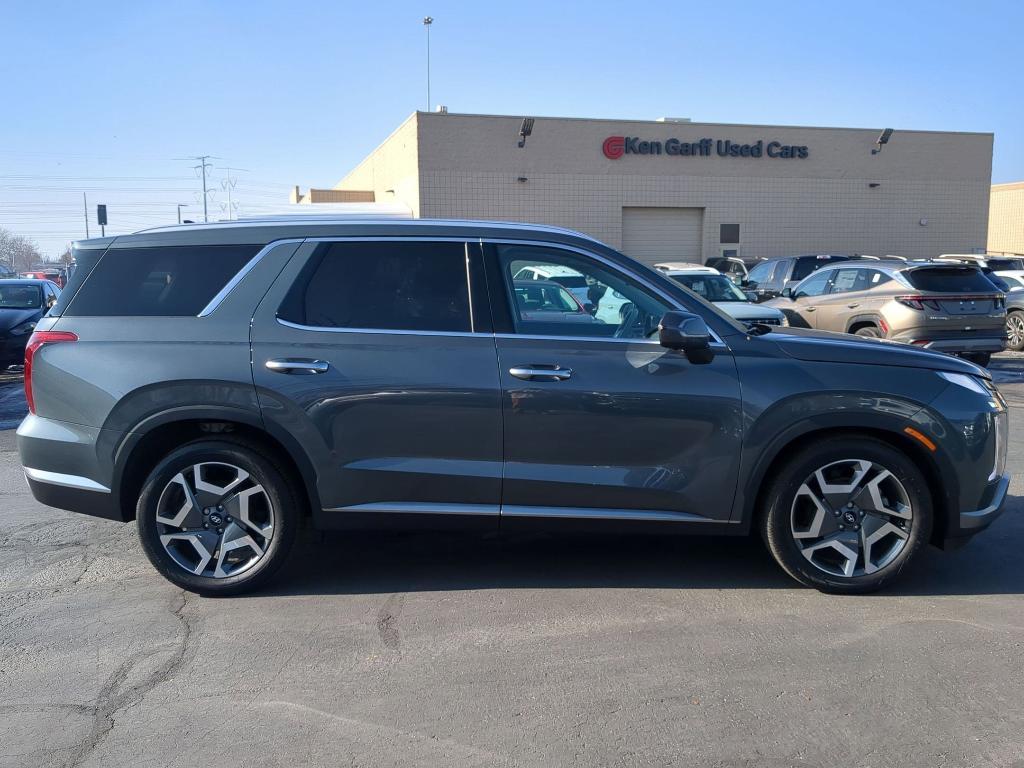 used 2025 Hyundai Palisade car, priced at $44,250