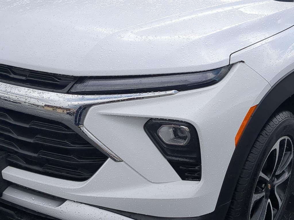 used 2025 Chevrolet TrailBlazer car, priced at $20,450