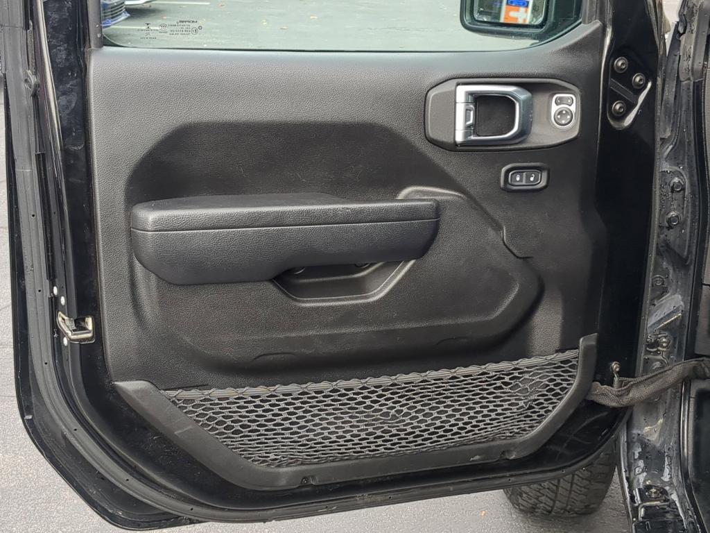 used 2023 Jeep Gladiator car, priced at $23,450