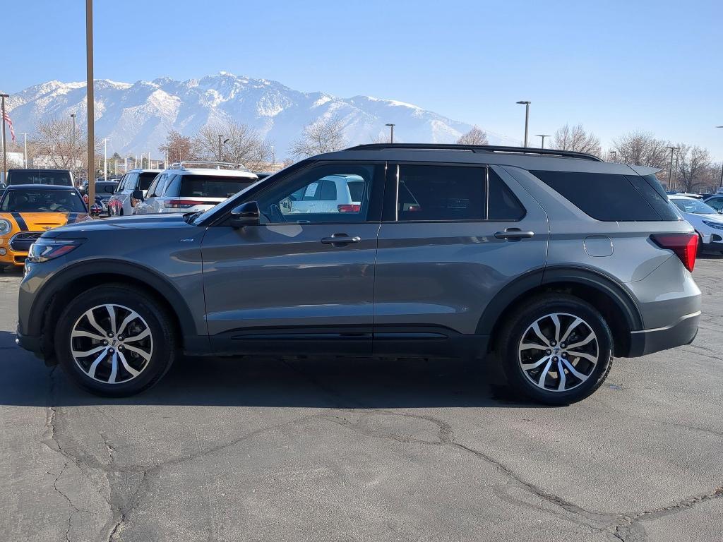 used 2025 Ford Explorer car, priced at $37,950