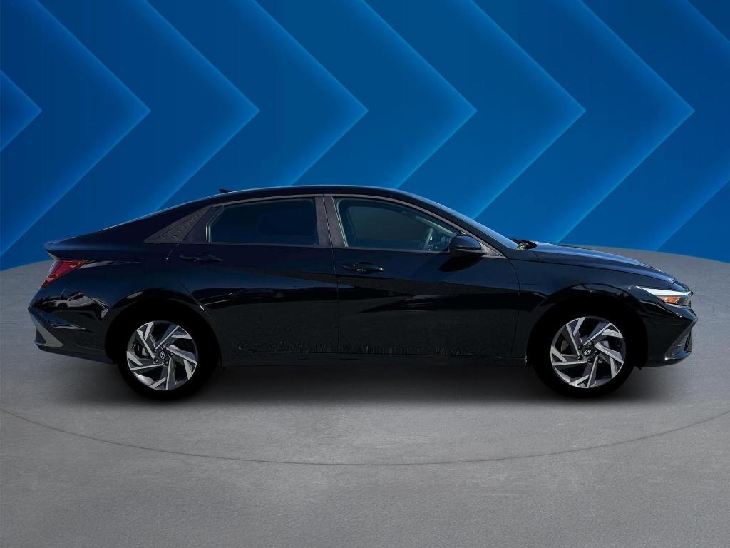 new 2025 Hyundai ELANTRA HEV car, priced at $23,730