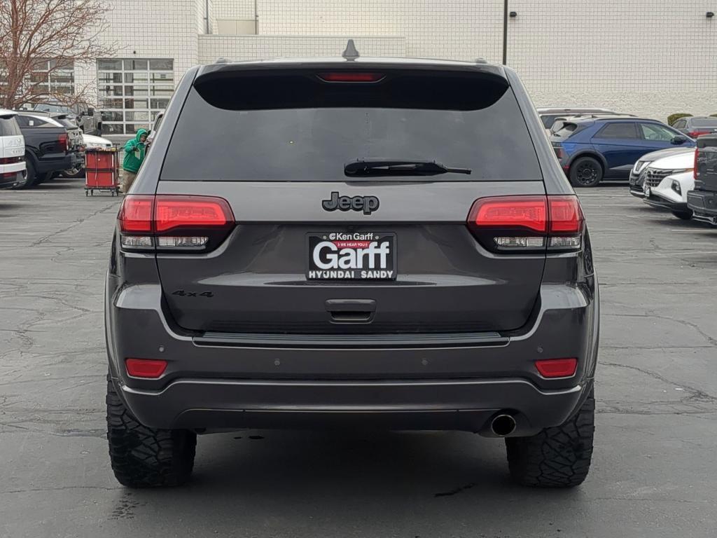 used 2017 Jeep Grand Cherokee car, priced at $14,450