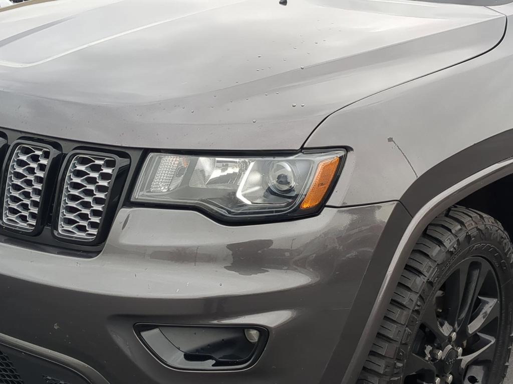 used 2017 Jeep Grand Cherokee car, priced at $14,450
