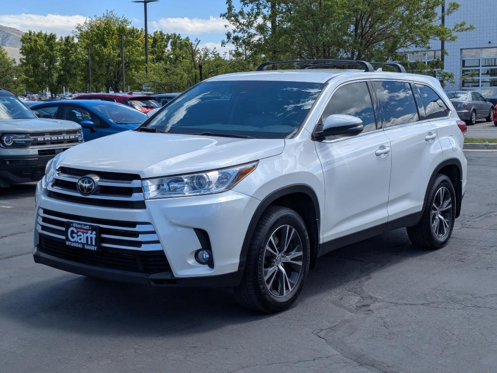 used 2019 Toyota Highlander car, priced at $23,999