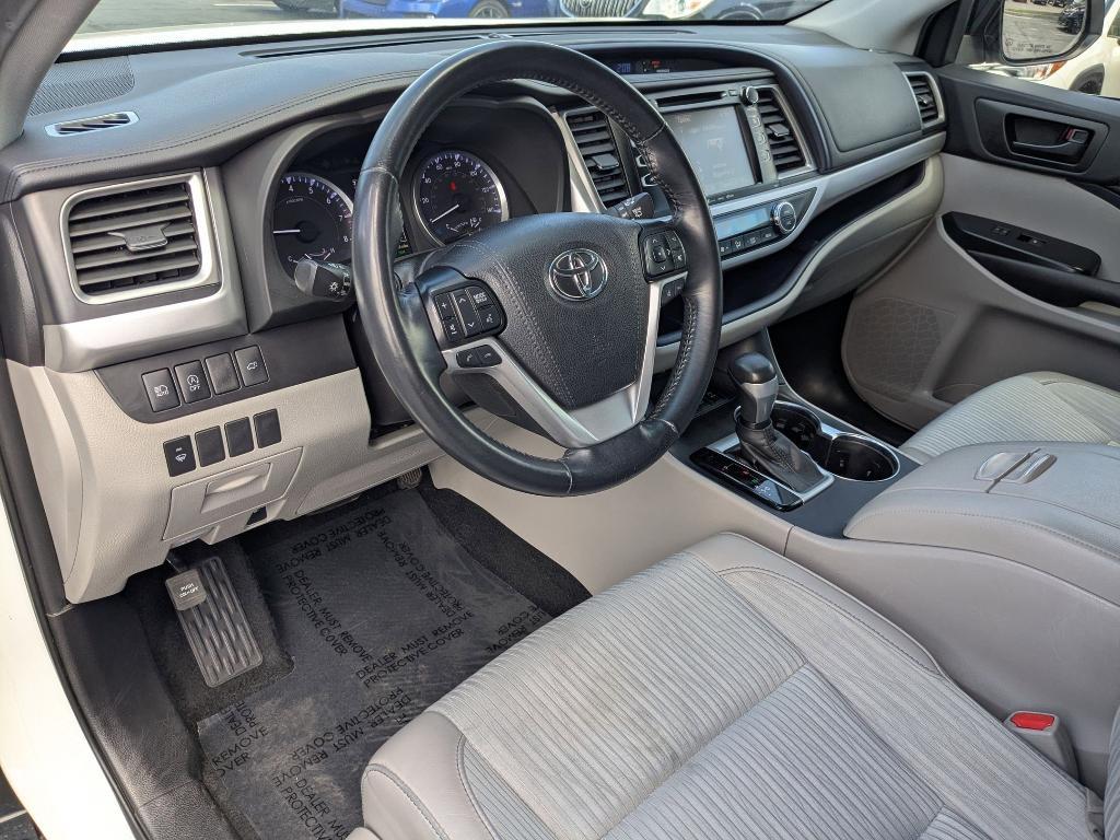 used 2019 Toyota Highlander car, priced at $23,999