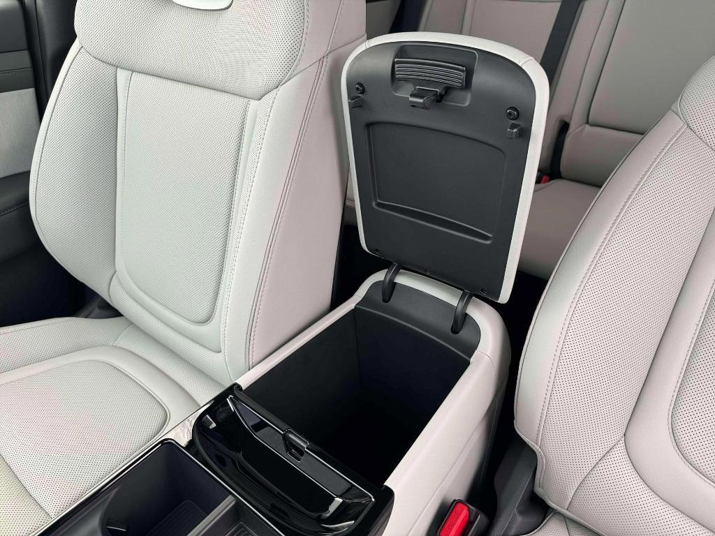 new 2026 Hyundai TUCSON Hybrid car, priced at $39,401