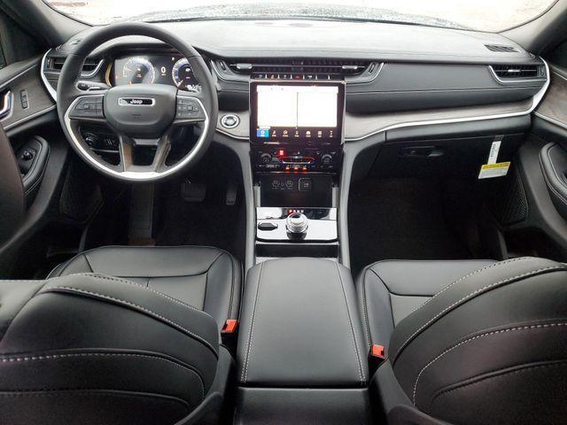 new 2025 Jeep Grand Cherokee car, priced at $47,808