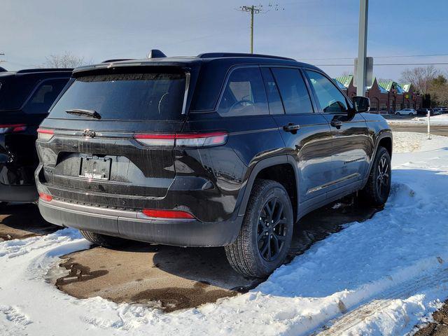 new 2026 Jeep Grand Cherokee car, priced at $46,082