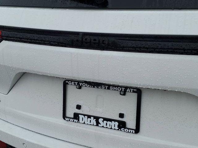 new 2026 Jeep Grand Cherokee car, priced at $44,722