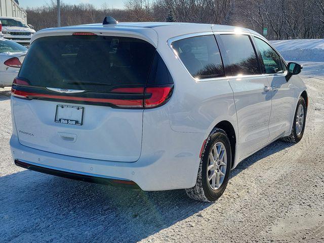 used 2025 Chrysler Pacifica car, priced at $31,766