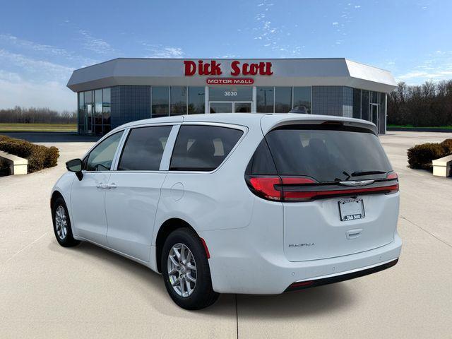 new 2026 Chrysler Pacifica car, priced at $43,915