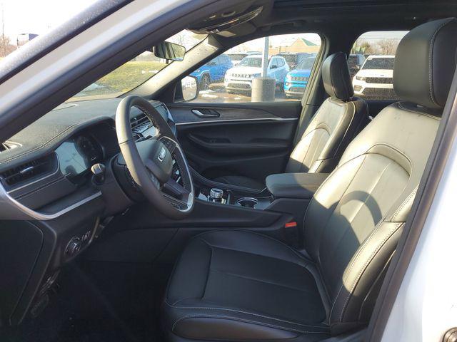 new 2025 Jeep Grand Cherokee car, priced at $47,764