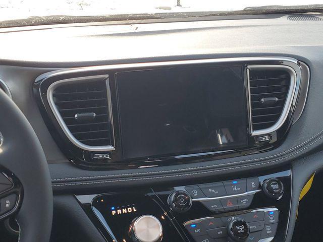 new 2026 Chrysler Pacifica car, priced at $45,639