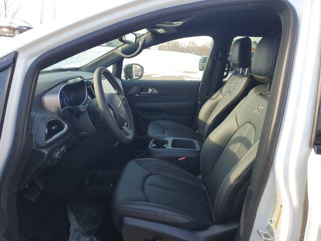 new 2026 Chrysler Pacifica car, priced at $45,639