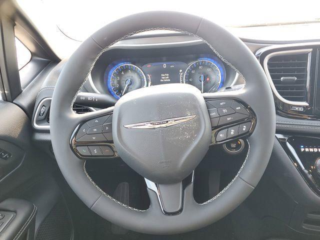 new 2026 Chrysler Pacifica car, priced at $45,139