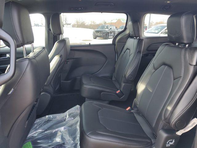 new 2026 Chrysler Pacifica car, priced at $45,639