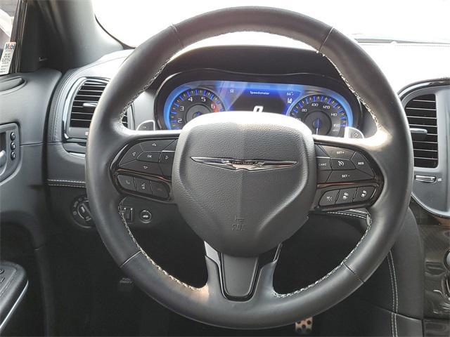 2023 Bright White Clearcoat Chrysler 300