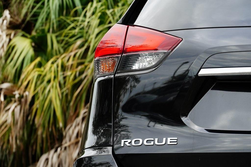 used 2017 Nissan Rogue car, priced at $11,142