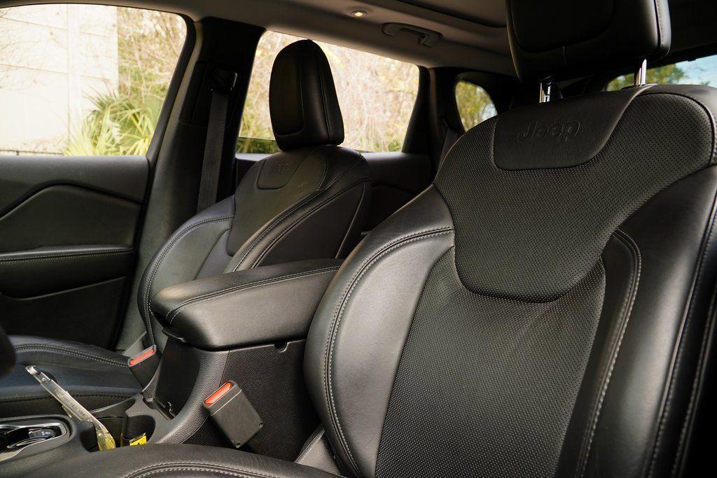 used 2019 Jeep Cherokee car, priced at $17,795