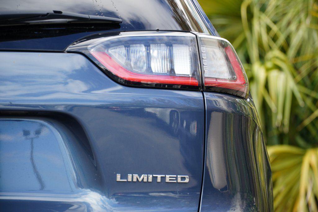 used 2019 Jeep Cherokee car, priced at $17,795