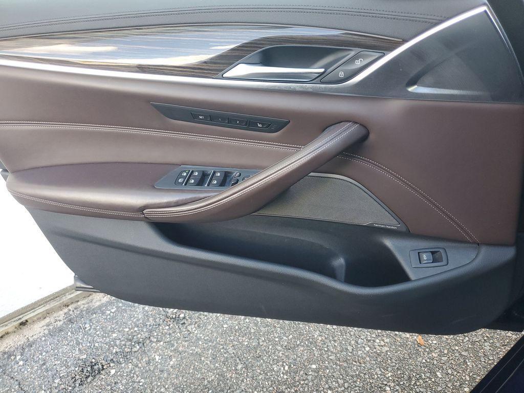 used 2020 BMW M550 car, priced at $38,895