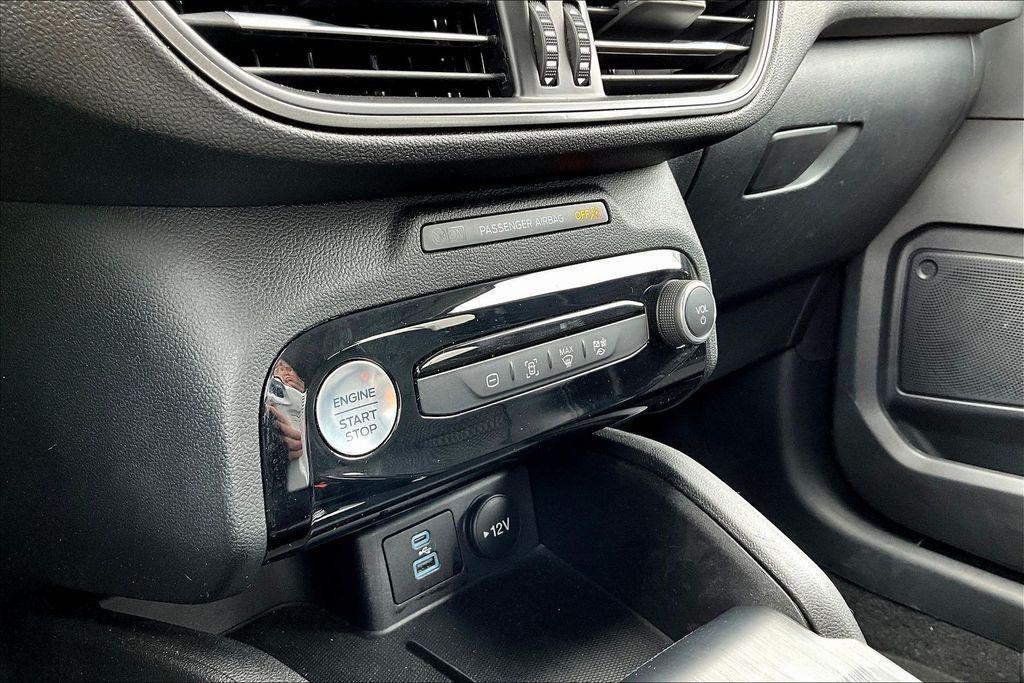 used 2023 Ford Escape car, priced at $21,253